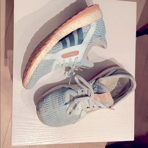Adidas pure boost size 5 women teal and pink